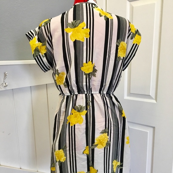 Paris Striped Summer Dress Yellow Roses Size M 8 - Picture 3 of 6